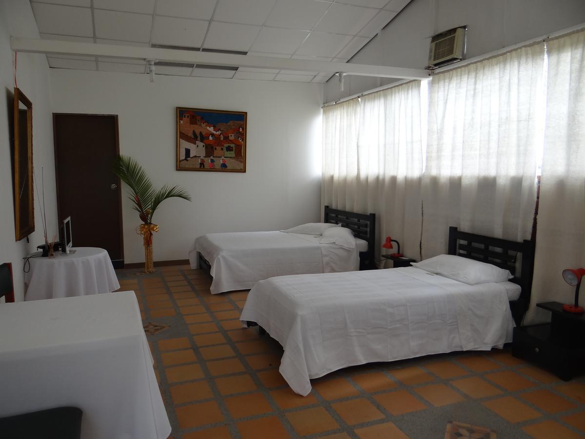 Palestina Ecohotel Chinchiná Buitenkant foto