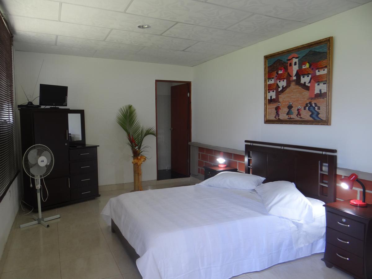 Palestina Ecohotel Chinchiná Buitenkant foto